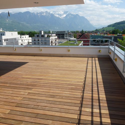 terrassenbild ipe-buchs-holz+baustoffag.jpg